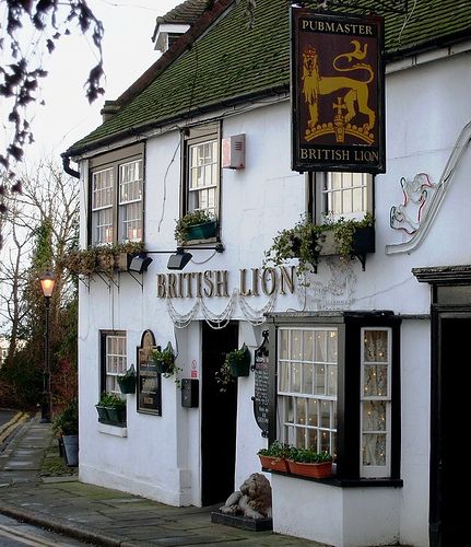 Country Pub Exterior, English Country Pub, Old English Pub, Folkestone Kent, Uk Pub, Pub Interior, English Pub, Shop Facade, England Homes