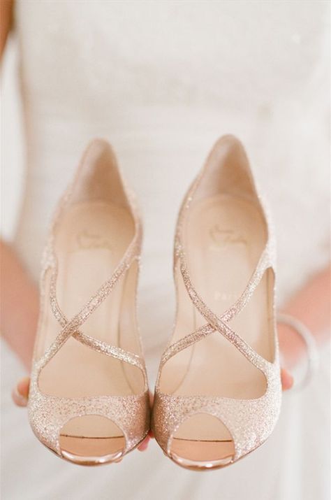 Sparkly rose gold wedding shoes make a statement as you walk down the aisle and tear up the dancefloor Louboutin Wedding Heels, Rose Gold Wedding Shoes, Wedding Shoes Open Toe, Glitter Wedding Shoes, Christian Louboutin Wedding, Bridal Shoes Low Heel, Gold Wedding Shoes, Sparkly Accessories, Heels Prom