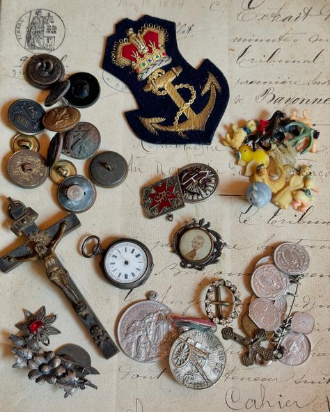 Little lovelies, coming to the shop soon! #trinkets #antiques #vintage #collections Collecting Aesthetic, Antique Trinkets, Vintage Trinkets, Vintage Collections, Group Project, Vintage Aesthetic, Closet, Quick Saves, Home Decor