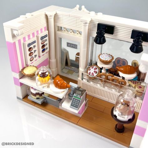 The Bakery 🥨 This might be one of my favorite builds to date 🧁 This is the ground floor for the third and final building of my Friends… | Instagram Lego Things To Build, Aesthetic Lego Builds, Lego Restaurants, Cute Lego Ideas, Lego Bakery, Lego Ideas To Build, Lego Building Ideas, Big Lego Sets, Lego Kitchen