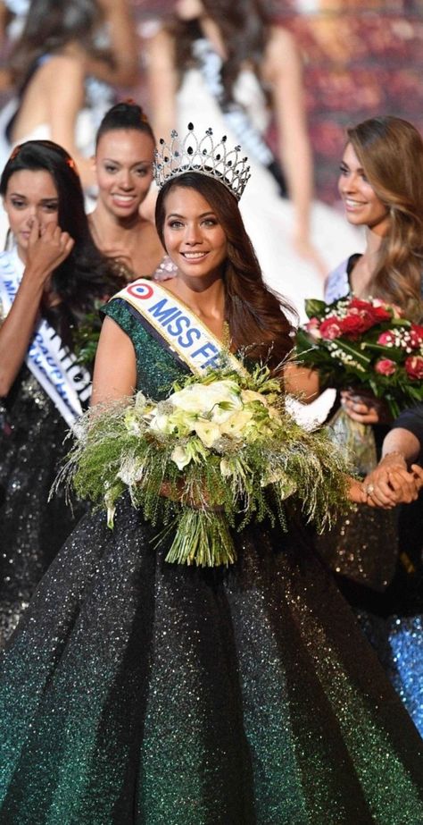 Miss France 2019 Vaimalama Chaves Miss Pageant, Miss France, Story Instagram, Tahiti, Hollywood, France, Beauty