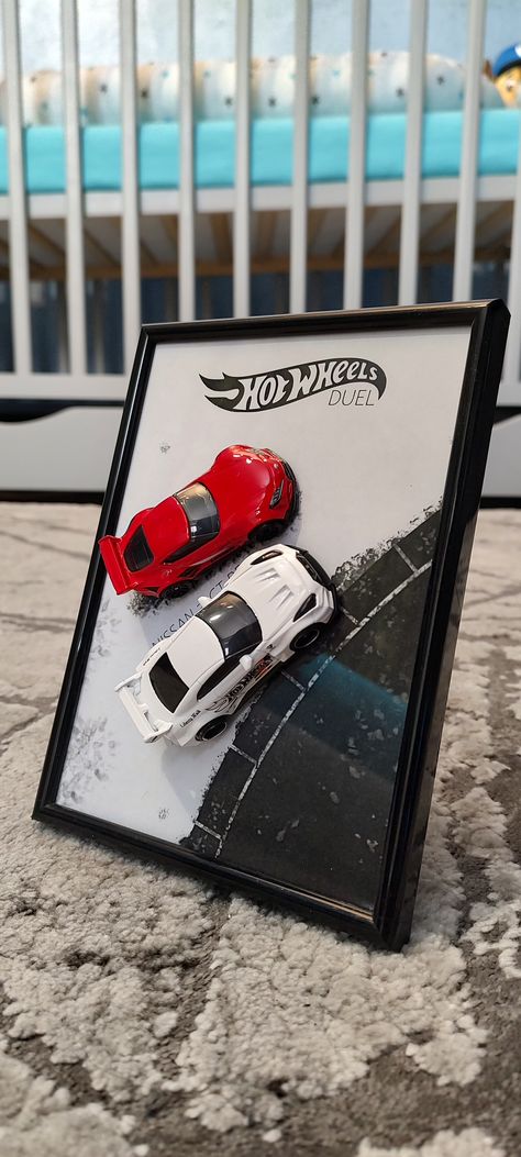 Hotwheels Wall Art, Hot Wheel Crafts, Hotwheels Gift For Boyfriend, Hotwheels Decorations Ideas, Hot Wheels Gift Boyfriend, Hot Wheels Design, Hotwheels Display Ideas, Hot Wheels Decor, Hot Wheels Gift Ideas