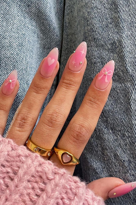 Romance meets glamour in these charming pastel pink stiletto nails adorned with hot pink aura and sweet heart and bow detailing for an extra touch of elegance and charm. // Photo Credit: Instagram @phoebesummernails Nail Aesthetic, Light Pink Nails, Punk Nails, Airbrush Nails, Cute Spring Nails, Smink Inspiration, Blush Nails, Nagel Inspo, Pink Vibes