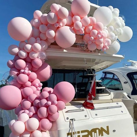 yachts rental dubai Yacht Photo Ideas, Yacht Decorating Ideas, Girls Mermaid Party, Balloon Walls, Christmas Door Hangings, Boat Decor, Bridal Bachelorette Party, Yacht Party, Broward County