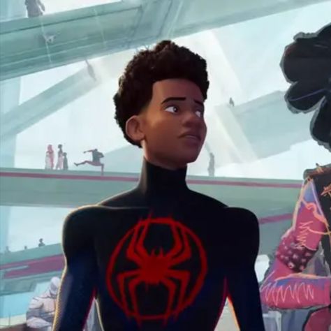 Spider Man Duo Pfp, Hobie Brown And Miles Morales Matching Pfp, Miles And Hobie Matching Pfp, Hobie And Miles Matching Pfp, Atsv Matching Pfp, Spiderverse Matching Pfp, Miles And Hobie, Miles Matching Pfp, Miles And Peter