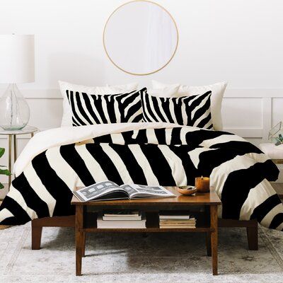 Simple Bed Designs, Striped Duvet, Striped Duvet Covers, Simple Bed, Inspire Me Home Decor, Zebra Stripes, Bad Design, Duvet Covers Twin, King Duvet Cover