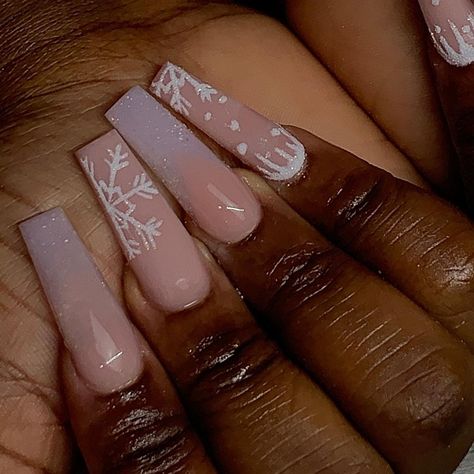 Almond Acrylic Nails Winter Designs, Winter Nail Set Ideas, Holiday Coffin Acrylic Nails, White Christmas Nails Acrylic Holiday, Square Acrylic Nails Holiday, Let It Snow Nail Designs, Snow Flakes Nail Design, Snow Themed Nails, White Frosted Nails