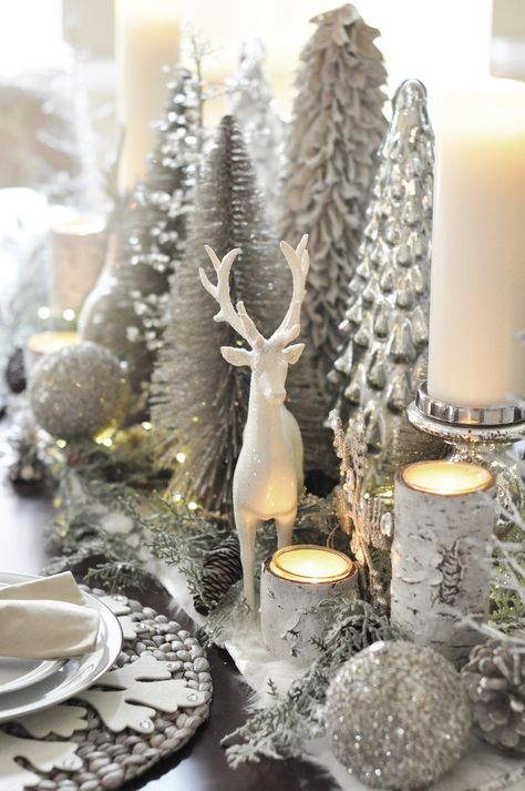 Winter Wonderland Tablescape, Jul Diy, Christmas Table Setting, Deco Table Noel, Silver Christmas Decorations, Christmas Tablescape, Beautiful Christmas Decorations, Winter Wonderland Party, Winter Wonderland Christmas