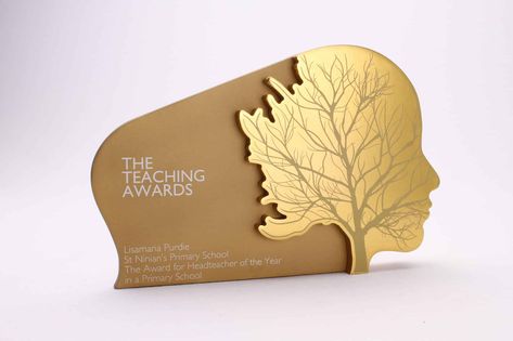 The Teaching Awards Trophy Design Ideas Award, Award Trophy Design Creative, Unique Trophy Design, Creative Trophy Design, Wooden Trophy Design, Trophy Design Ideas, Trophy Craft, Wooden Award, Light Fest