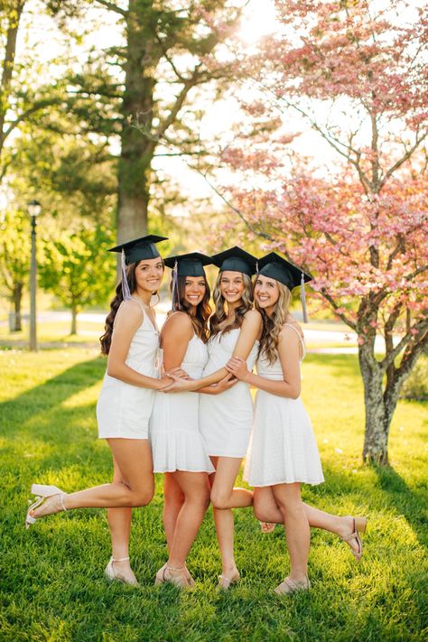 Group Of 4 Graduation Pictures, High School Grad Pics With Friends, Grad Picture Ideas With Friends, Cap And Gown Photos With Friends, Cap And Gown Senior Pictures Group, Grad Poses With Friends, High School Graduation Pictures With Friends, Friend Grad Pics, Graduation Picture Ideas With Friends