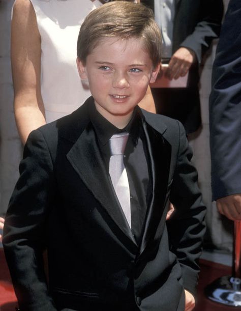 Jake Lloyd Jake Lloyd, Child Actors, Mean Girls, Movie Tv, Suit Jacket, Star Wars, Actors, Film, Tv