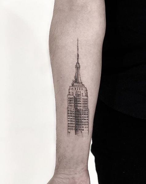 Building Tattoo Design, Skyscraper Tattoo, Empire State Building Tattoo, Building Tattoos, Cali Tattoo, Ny Tattoo, Building Tattoo, Partner Tattoos, State Tattoos