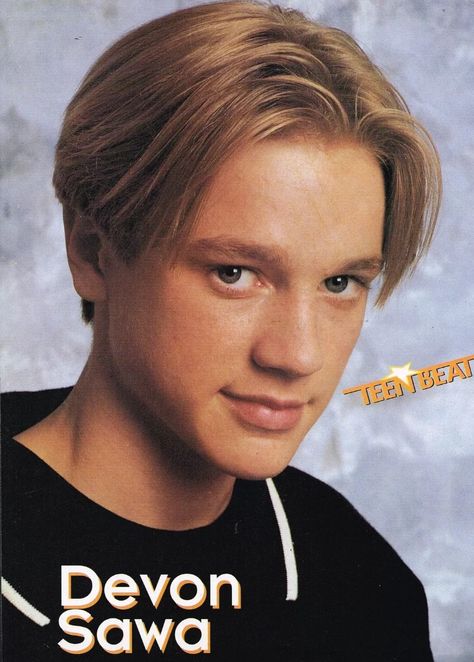 Devon Sawa Blond Teen Boy, 90s Men Hairstyles, Whipstaff Manor, 80s Haircuts, Kids Hairstyles Boys, Devon Sawa, Magazine Poster, Boys Hair