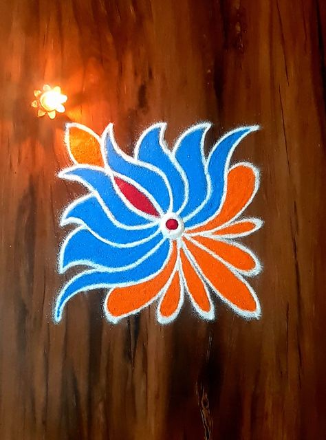 Easy Rangoli Designs Lotus, Engagement Couple Dress, Lotus Rangoli, Very Easy Rangoli Designs, Dots Rangoli, Rangoli Side Designs, Simple Rangoli Designs Images, Rangoli Border, Simple Rangoli Border Designs