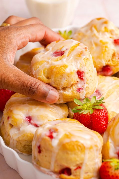 Strawberry Business, Strawberry Biscuits, Frozen Biscuits, Biscuit Rolls, Vanilla Icing, Homemade Biscuits, Buttermilk Biscuits, Bread Recipes Sweet, Fresh Strawberries