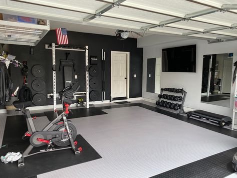 Home Gym Ideas Small Garage, Home Gyms Ideas Garage, Garage Gym Design, Ruang Gym, Home Gym Ideas Small, Small Home Gyms, Garage Gyms, Home Gym Basement, Dream Home Gym