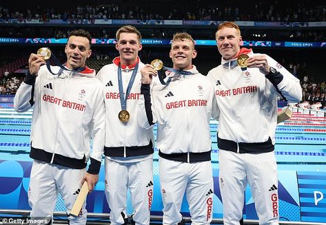 Team GB's men's 4 x 200m freestyle relay team retained their title at Paris La Defense Arena Duncan Scott, Team Gb Olympics, Team Usa Gymnastics, Swimming Medals, Olympic Boxing, Olympic Gold Medal, Olympic Swimming, Usa Gymnastics, Team Gb