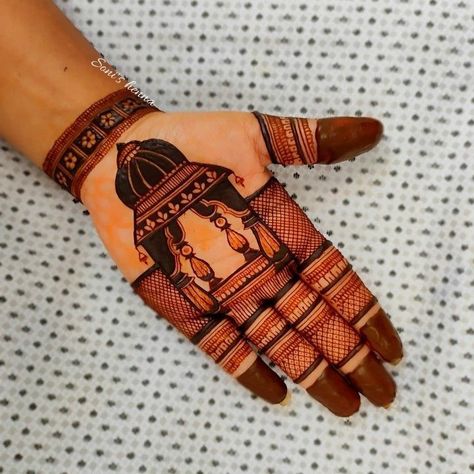 Jharokha Mehendi Design For Wedding Season - ShaadiWish Mehendi Design For Wedding, Mehendi Palm, Friend Captions, Cake Pic, Trending In 2023, 2023 Weddings, Palm Mehndi, Palm Mehndi Design, Bridal Mehandi