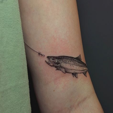 Realistic rainbow trout for Sophie! Thank you so much for trusting me with your first tattoo! 🎣🐟 Small Bass Tattoo, Tarpon Tattoo, Swordfish Tattoo, Fishing Rod Tattoo, Loon Tattoo, Fly Fishing Tattoo, Fishing Tattoo, Fish Tattoo, Rainbow Trout