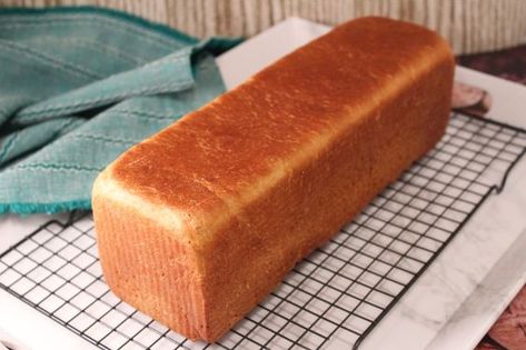 Texas Toast Bread, Pullman Bread, Beer Bread Easy, Pullman Car, Sandwich Loaf, Bread Maker Recipes, Sandwich Bread Recipes, Texas Toast, Loaf Recipes