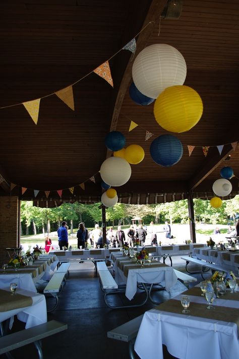 Park Shelter Decorations Picnic Table, Park Pavilion Birthday Party Decorations, Park Gazebo Decorations Birthday, Pavilion Grad Party Decorations, Park Pavilion Party Decorations, Park Pavilion Graduation Party, Park Party Decorations Pavilion, Pavilion Decorating Ideas Party, Park Bbq Party