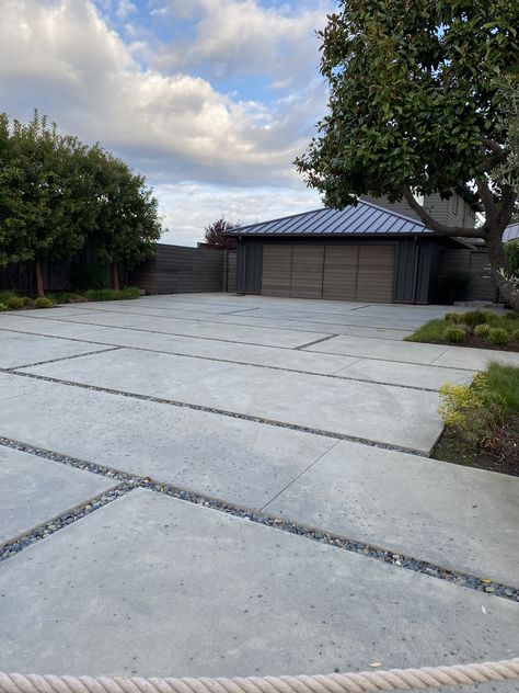 front driveway Grass Concrete Driveway, Concrete Driveway Design Ideas, Concrete Driveway Extension Ideas, Side Driveway Ideas, Inexpensive Driveway Ideas, Paved Driveway Ideas, Tile Driveway, Concrete Paver Driveway, Driveway Flooring