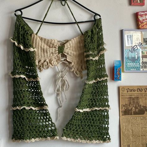 Crochet Fairy Aesthetic, Green Crochet Headband, Green Top Crochet, Earthy Crochet Top, Fairy Top Crochet, Crochet Top Fall, Fairycore Crochet Pattern Free, Crochet Fairy Costume, Crochet Rave Outfit Pattern Free