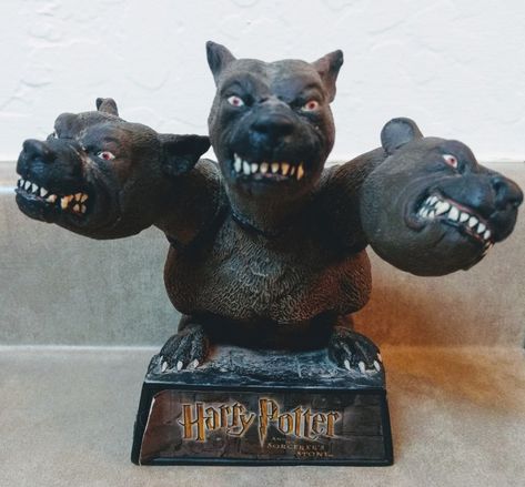 Dog Harry Potter, Fluffy Harry Potter, Altered Moments, Harry Potter Tree, 3 Headed Dog, Three Headed Dog, Harry Potter Action Figures, Harry Potter 3, Harry Potter Colors