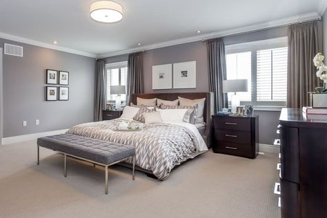 Grey walls tan carpet in master bedroom Tan Bedroom Ideas, Grey Wood Furniture, Gray Bedroom Walls, Dark Wood Furniture, Carpet Bedroom, Master Decor, Luxury Bedroom Master, Woman Bedroom, Beige Carpet