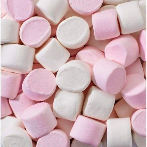 Desert Drinks, Pink Marshmallows, Colorful Desserts, Pastel Candy, Rainbow Food, Food Wallpaper, Candy Shop, How To Make Chocolate, Pretty Pastel