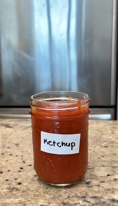 4 Ingredient homemade ketchup! How To Make Homemade Ketchup, Easy Homemade Ketchup, Home Made Ketchup, Healthy Ketchup Recipe, Greek Pita Bread, Homemade Ketchup Recipes, Espresso Recipes, Ketchup Recipe, Homemade Ketchup