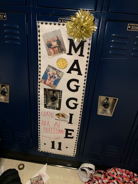 Sectional Basketball Signs, High School Senior Locker Decoration, Locker Decorations Outside Doors, Hoco Locker Decorations, Sport Locker Decorations Ideas, Locker Decorations Birthday, Cheerleader Locker Decorations Ideas, Locker Decorations For Birthday, Band Locker Decorations