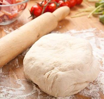 Rustic Pizza Dough Recipe, 00 Flour Pizza Dough, Pizza Baguette, Italian Pizza Dough Recipe, Perfect Pizza Dough, Ricotta Gnocchi, Best Pizza Dough, Pizza Fatta In Casa, Pizza Dough Recipe