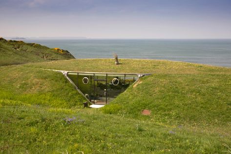 Earth Homes: 7 Hidden Properties Around the World | Architectural Digest Earth Integrated House, Weird Architecture Unusual Homes, Earth Homes Design, Earth Homes Underground, Turf Roof, Earth Houses, Hobbit Holes, Dream Homestead, Underground Living