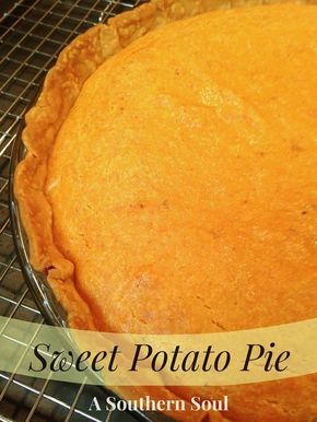 Homemade Sweet Potato Pie, Vegan Sweet Potato Pie, Sweet Potato Pie Southern, Tarte Vegan, A Southern Soul, Fun Thanksgiving Desserts, Sweet Potato Pies Recipes, Southern Desserts, Sweet Potato Breakfast