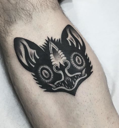 Bat Head, Zombie Tattoos, Engraving Tattoo, Blackout Tattoo, Bat Tattoo, Flash Tattoo Designs, Spooky Tattoos, Traditional Tattoo Art, Knee Tattoo