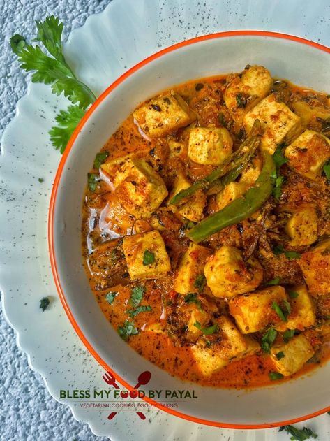 Homemade Dhaba Style Paneer Masala recipe is a rich, flavorful curry with paneer, simmered in spices, delivering authentic roadside flavors. Paneer Masala Recipe, Paneer Masala, Vegetarian Platter, Foodie Art, Paneer Recipes, Indian Kitchen, Masala Recipe, International Food, Favourite Food