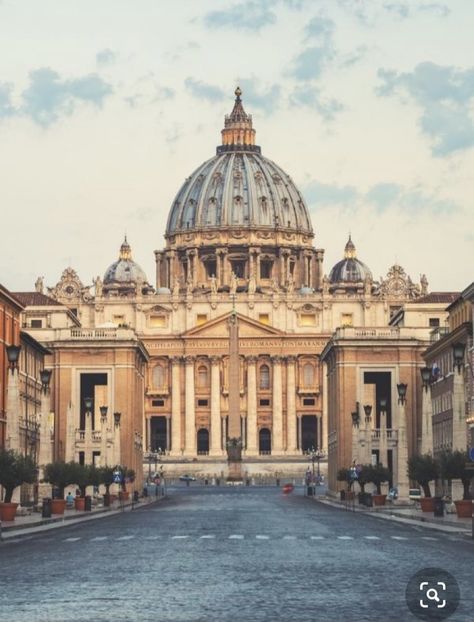 Pieta Michelangelo, Vatican Italy, Peters Basilica, Rome Attractions, St Peters Basilica, St Peters, Art Noir, Vatican Museums, Breathtaking Places