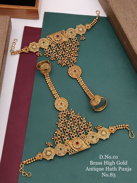 To buy this dm or whatsapp @ +91 93358 35609 #hathphool #hathpaan Gold Hathphool Design, Gold Hathphool, Hath Ka, Silver Anklets Designs, Mangalsutra Chain, Unique Gold Jewelry Designs, Hand Chain Jewelry, Mangalsutra Design, Neck Pieces Jewelry