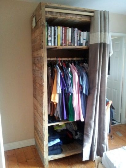 Pallets Wardrobe, Pallet Shelves Diy, Pallet Cabinets, Pallet Wardrobe, Pallet Closet, Armoire Entree, Pallet Wood Shelves, Pallets For Sale, Pallet Crates