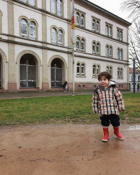 Snow In Korea, Park Gunhoo, Gunhoo Park, Superman Kids, Boy Boots, Song Triplets, Superman Baby, Red Rain Boots, Baby Park