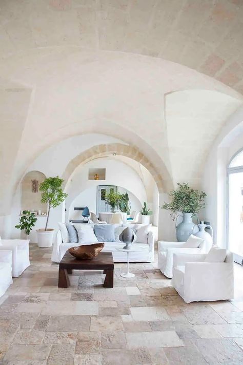 Italian Villa Interior, Italian Style Home, Concrete Effect Paint, English Cottage Decor, Italy House, French Apartment, Mediterranean Interior, Rustic Luxe, Italian Villa