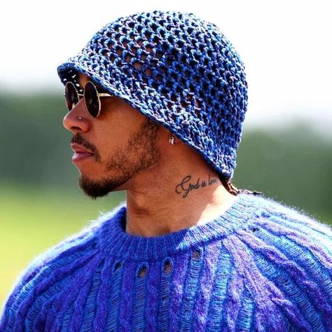 Knit Bucket Hat Outfit, Crochet Bucket Hat Free Pattern, Easy Crochet Bucket Hat, Bob Crochet, Artsy Boy, Crochet Mens, Crochet Mens Hat, Bucket Hat Outfit, African Hats