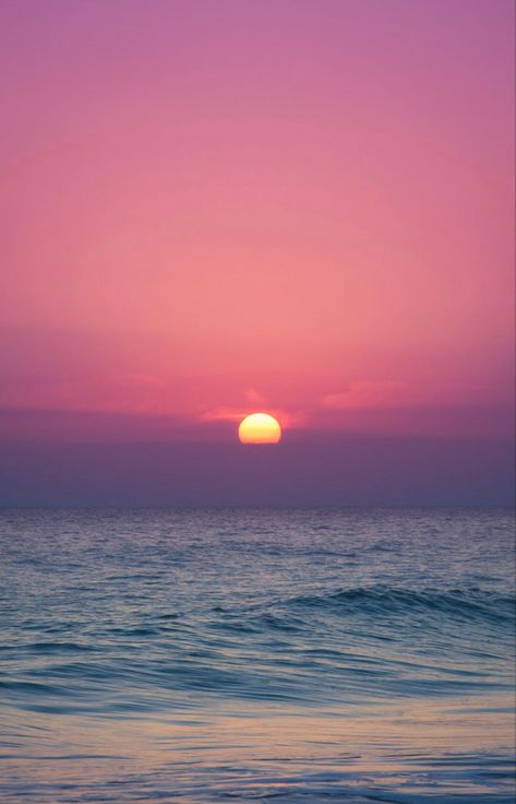 Blue Sunset, Purple Sunset, Beach Wallpaper, Pink Sunset, Sunset Wallpaper, Pretty Sky, Summer Wallpaper, Jolie Photo, Sunset Pictures