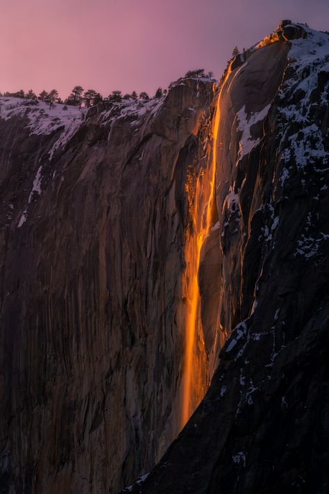 Photographing The Yosemite Firefall - Behind The Lens — Mike Mezeul II Photography Yosemite Aesthetic, Yosemite Firefall, Yosemite National Park Photography, Yosemite Photography, Kilauea Volcano, Unique Framing, Merced River, Landscape Rock, Yosemite Park