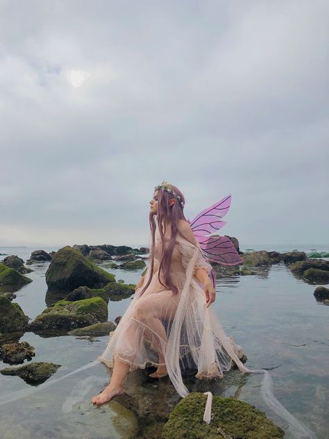 Fairy Shoot, Faerie Core, Fae Aesthetic, Fantasy Fairies, Masquerade Outfit, Fairy Photoshoot, Fairytale Party, Fairies Photos, Water Fairy