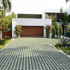 easyblock driveway with concrete block artificial grass inserts Grass Pavers Driveway, Grass Driveway, Permeable Driveway, Grass Pavers, Modern Driveway, Pelan Rumah, Tanaman Pot, Driveway Paving, Driveway Design