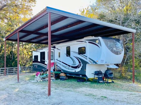 Camper Parking Pad Ideas At Home, Diy Rv Carport, Rv Covered Parking, Metal Rv Carports, Porch For Camper, Carport Makeover, Rv Shelter, Diy Travel Trailer, Rv Carports