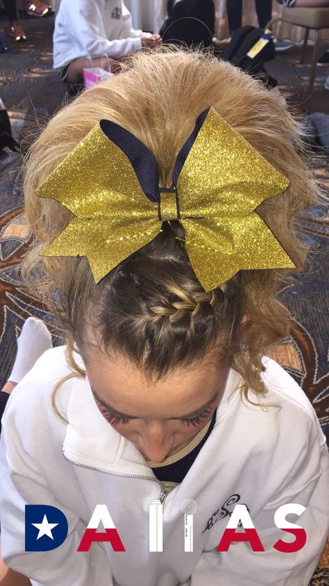 All Star Cheer Hair, Cheer Competition Hair, Cheer Tips, Cheer Hacks, Cheer Competition, Curled Ponytail, Gym Dance, Competition Hair, Cheerleading Hairstyles