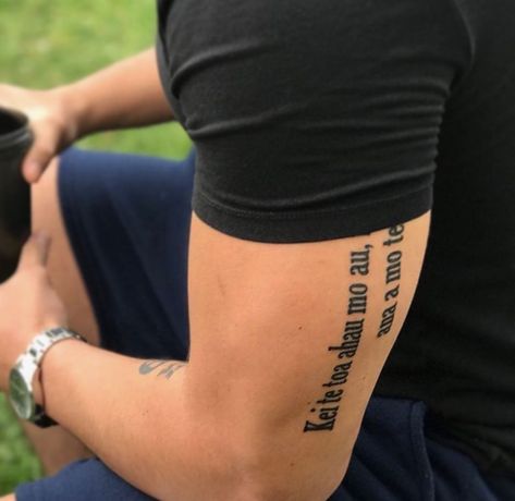 Bicep Script Tattoo Men, Men Tricep Tattoo Ideas, Tattoo On Biceps Men, Outside Bicep Tattoo, Bicep Script Tattoo, Bible Verse Tattoo Men, Bicep Word Tattoo, Tatoos God, Back Of Tricep Tattoo